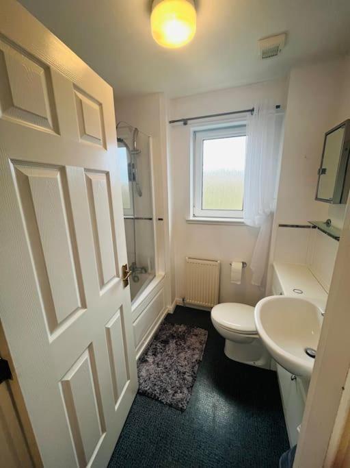 Lovely Entire 2 Bedroom Apartment Monifieth Exterior photo